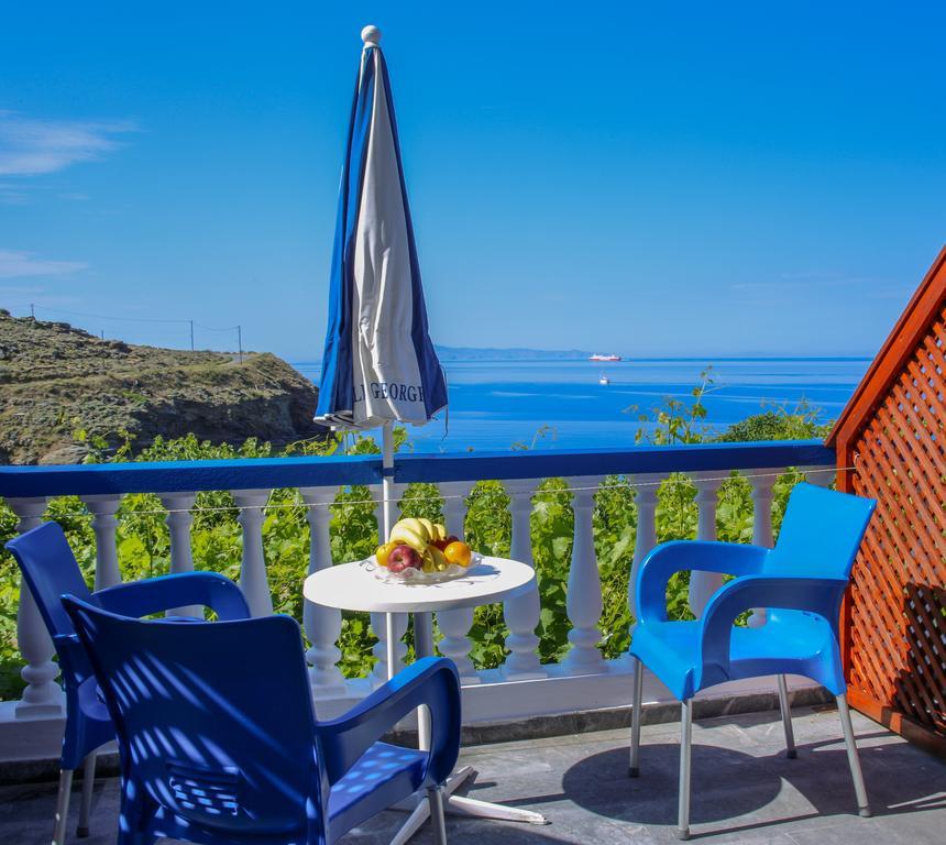 Villa George Batsíon Exterior foto