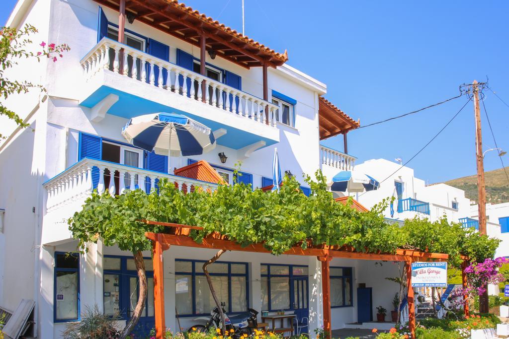 Villa George Batsíon Exterior foto